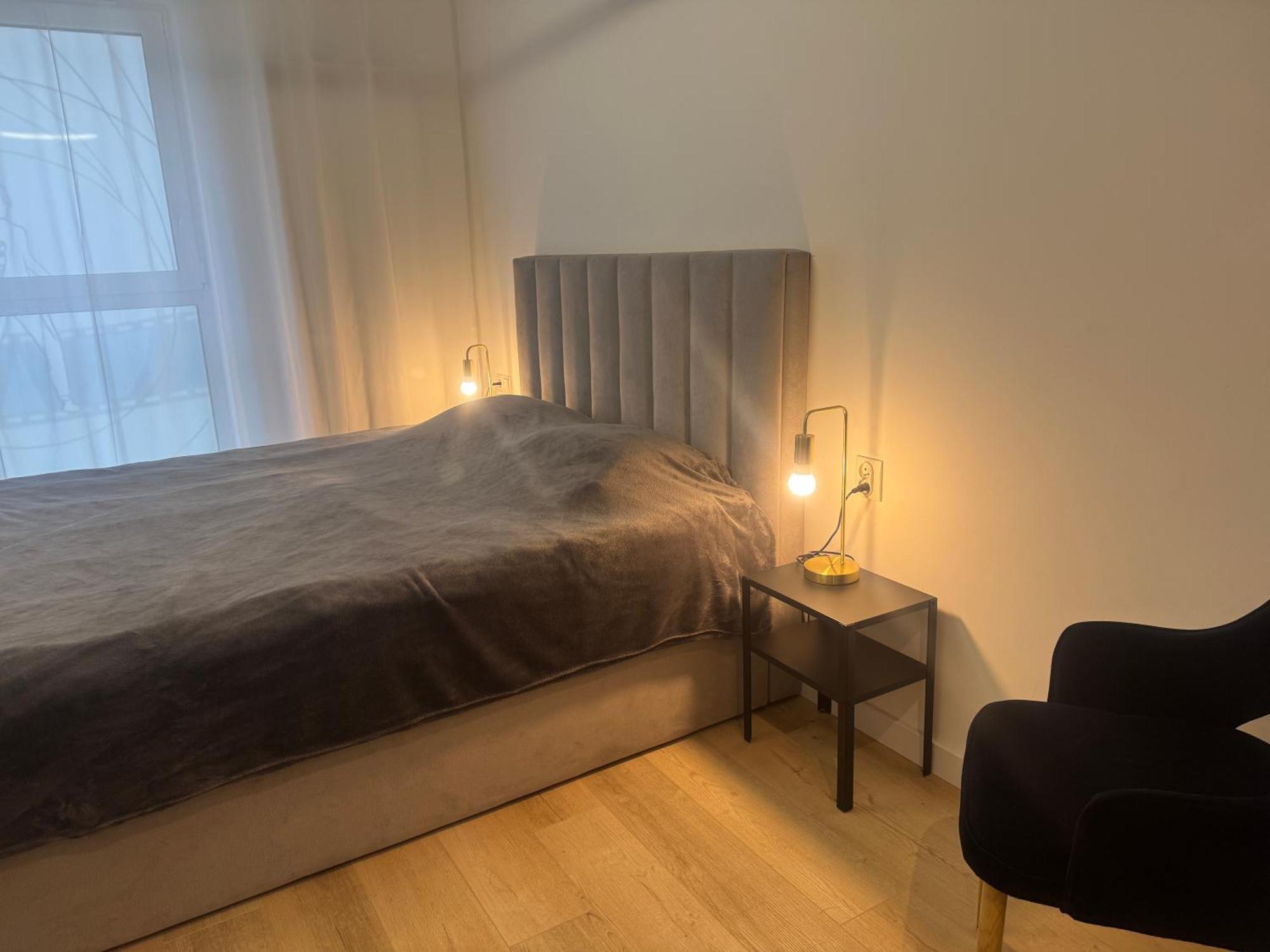 Plac Wolnosci 6 Bond Aparthotel